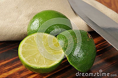 Sliced limes