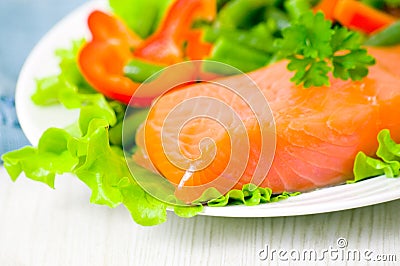 Smoked salmon fillet with vegetables