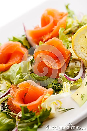 Smoked salmon salad