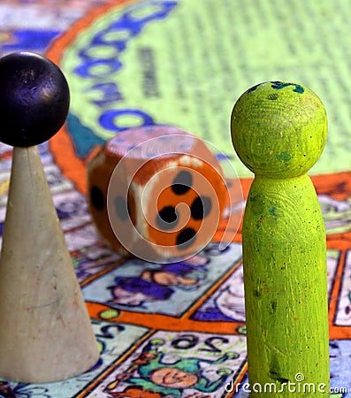 Snakes and ladders with giant nut