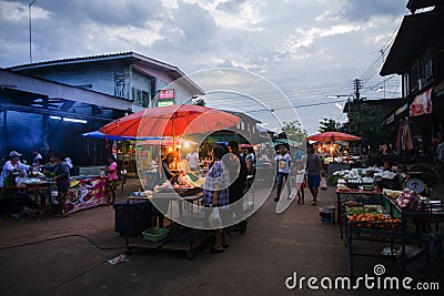 SoengSang twilight market in village