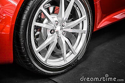 Sports car wheel