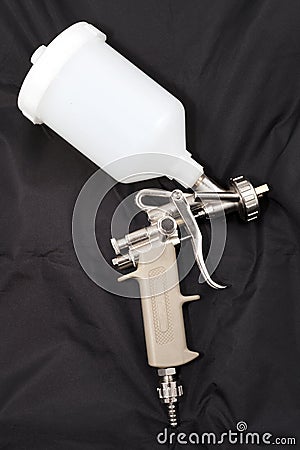 Spray paint gun