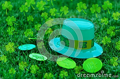 St Patrick s Day hat and coins on grass