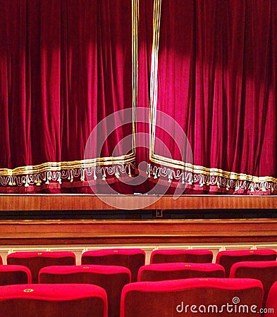 Stage curtain