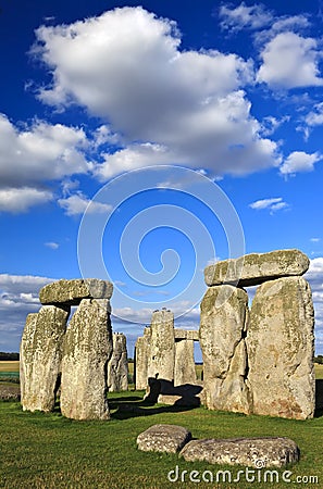 Stonehenge an ancient prehistoric stone monument near Salisbury, Wiltshire, UK. It was built anywhere from 3000 BC to 2000 BC