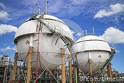 Storage tank