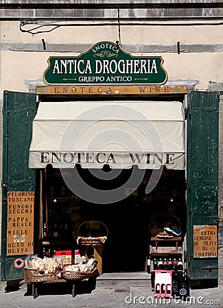 A store of typical Tuscanian food and products