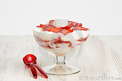 Strawberry cream cheese desert