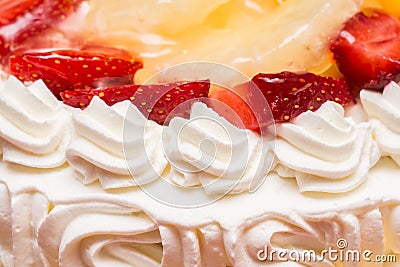 Strawberry Whip Cream Cake