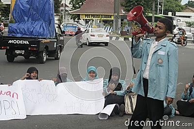 Students Protest Against Corruption In Solo City, Indonesia