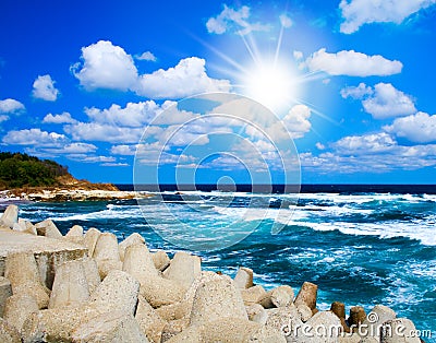 Summer landscape: sea waves, blue sky and sun