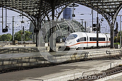 Super fast train