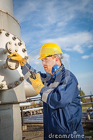 System operator in oil and gas production