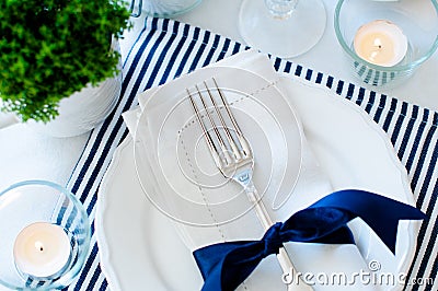 Table setting in navy blue tones