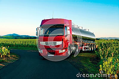 Tank truck for the food industry