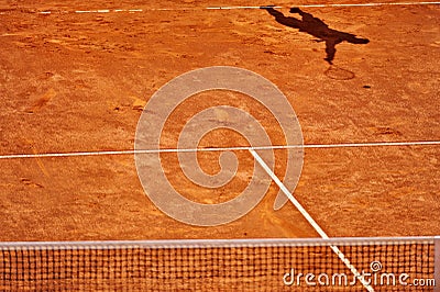 Tennis serve shadow