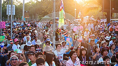 Thai protestors rally to Ladprao junction