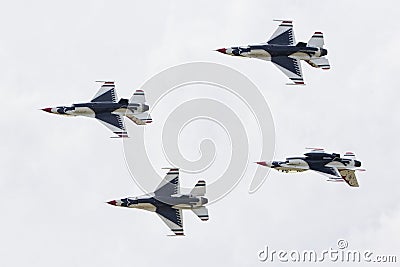 Thunderbird Jet in dangerous maneuvers