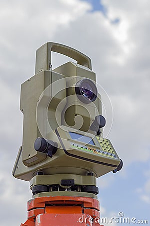 Total station with digital display