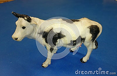 Toy cow