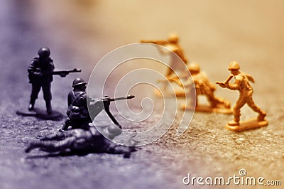 Toy soldiers fighting