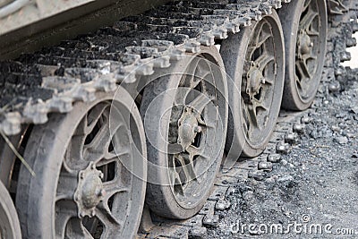 Track drive of heavy tank