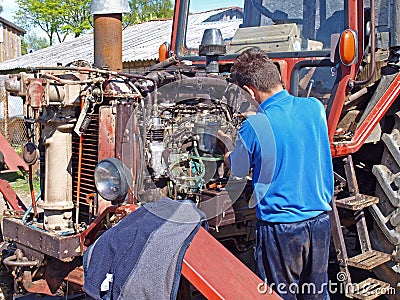 Tractor engine repairing