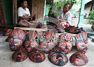 Traditional mask craft