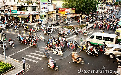 Transfer by motorbike, unsafe situation, Viet nam