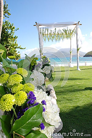 Tropical Wedding sea/beach with bouquet