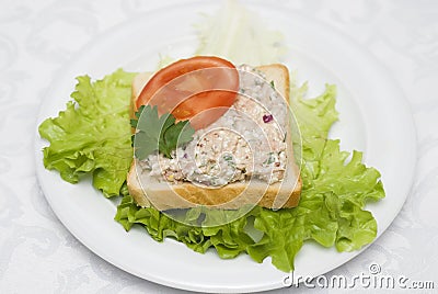 Tuna salad sandwich