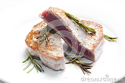 Tuna steak