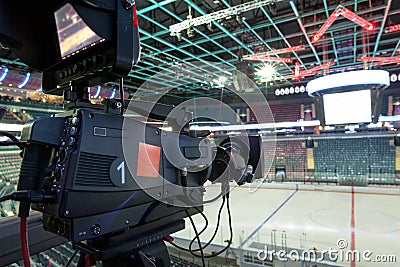 TV broadcast hockey, TV camera,