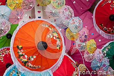 Umbrella made ​​of paper / cloth Arts and crafts of the vill