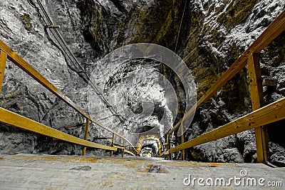 Underground mine passage