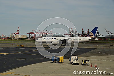 United Airlines plane in Newark Liberty International Airport