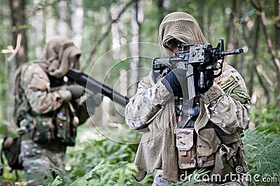 US soldiers on patrol