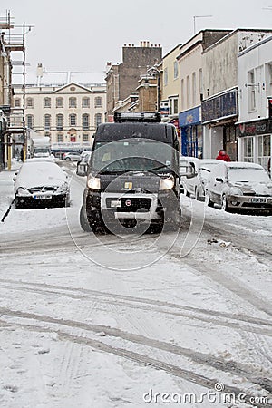 Van struggles to navigate Bristol streets in the snow