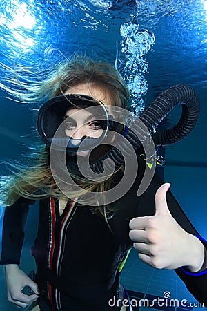 Vintage scuba woman