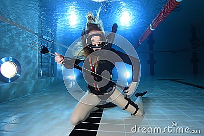 Vintage scuba woman