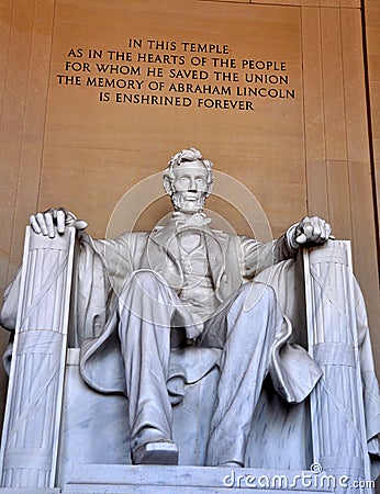 Washington, DC: Abraham Lincoln Statue at Lincoln Memorial