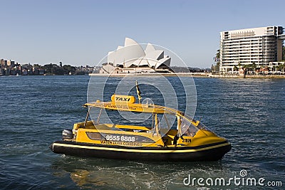 http://thumbs.dreamstime.com/x/water-taxi-sydney-7112797.jpg