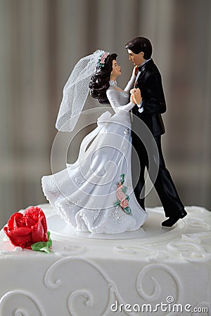 Wedding cake and topper