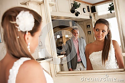 Wedding mirror couple