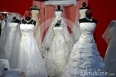 Weddings dress store