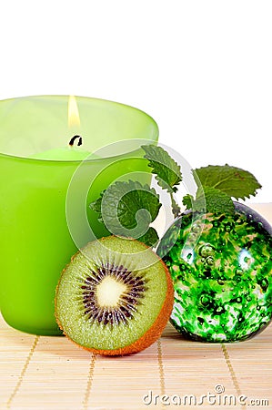 Wellness candle green fruit