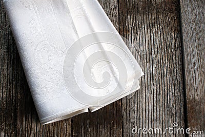 White cloth napkins