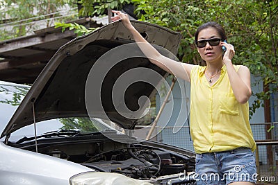 Woman s car is broken