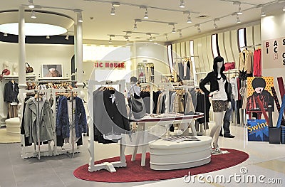 woman clothing stores